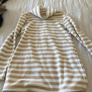 Dudley Stephens Cobble Hill Turtleneck, Stripe Beige/White with pockets -Size M